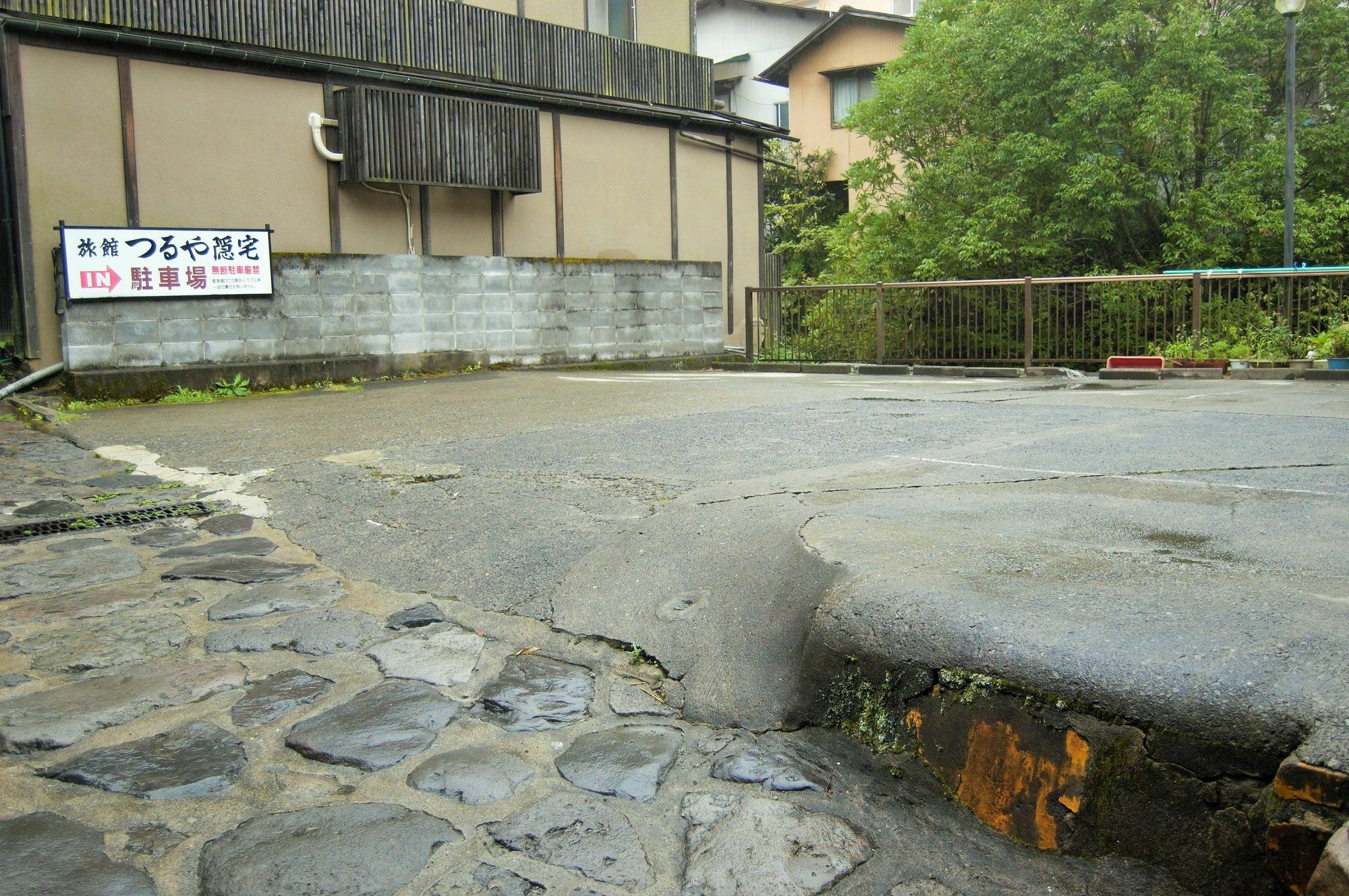 Ryokan Tsuruya Intaku Yufu Eksteriør billede